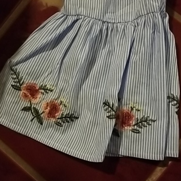 NEW - Off the Shoulder Sexy Top 💜💜 - Picture 3 of 8